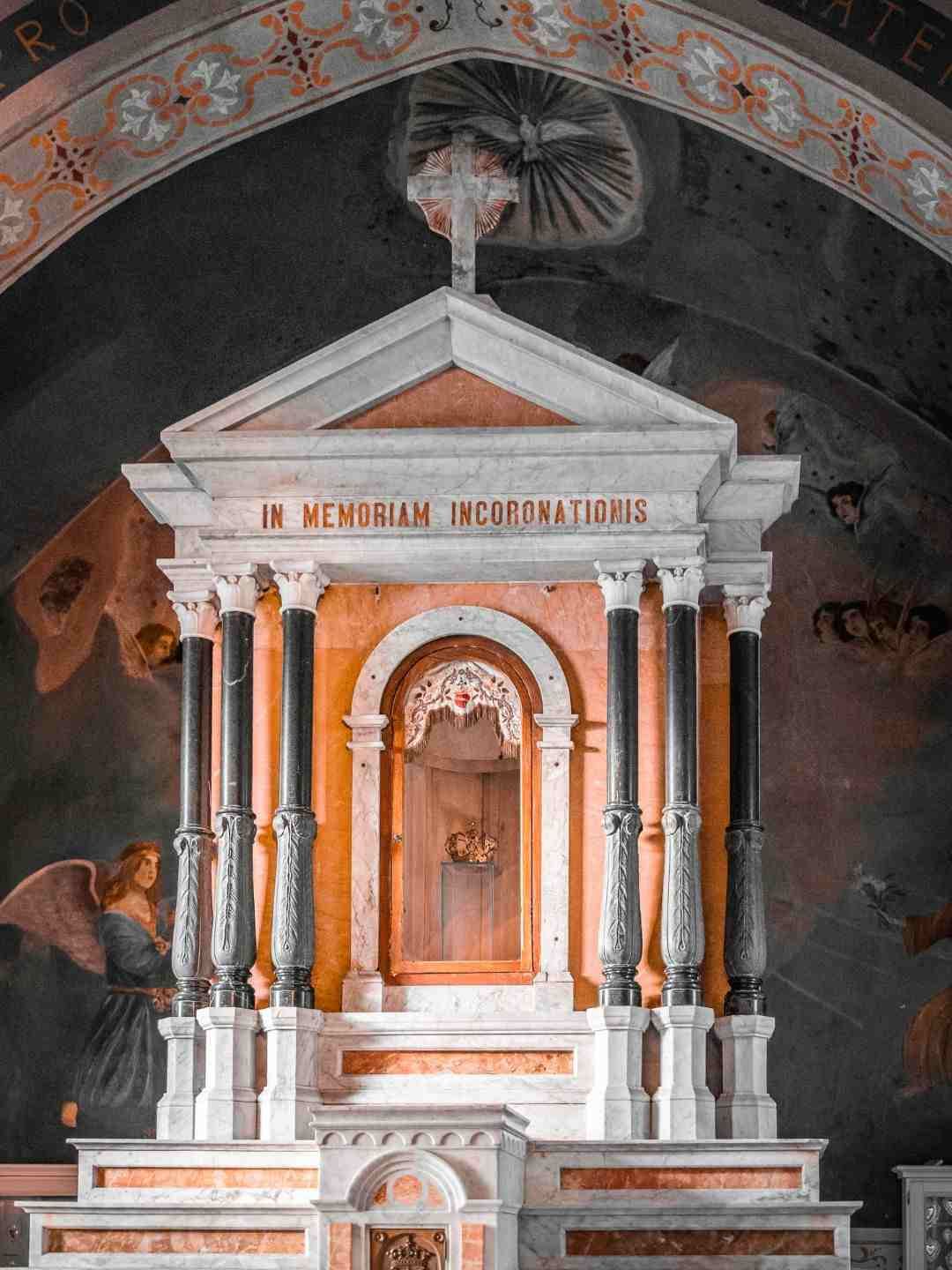 Cappella dentro la chiesa di San Pietro in Silki a Sassari