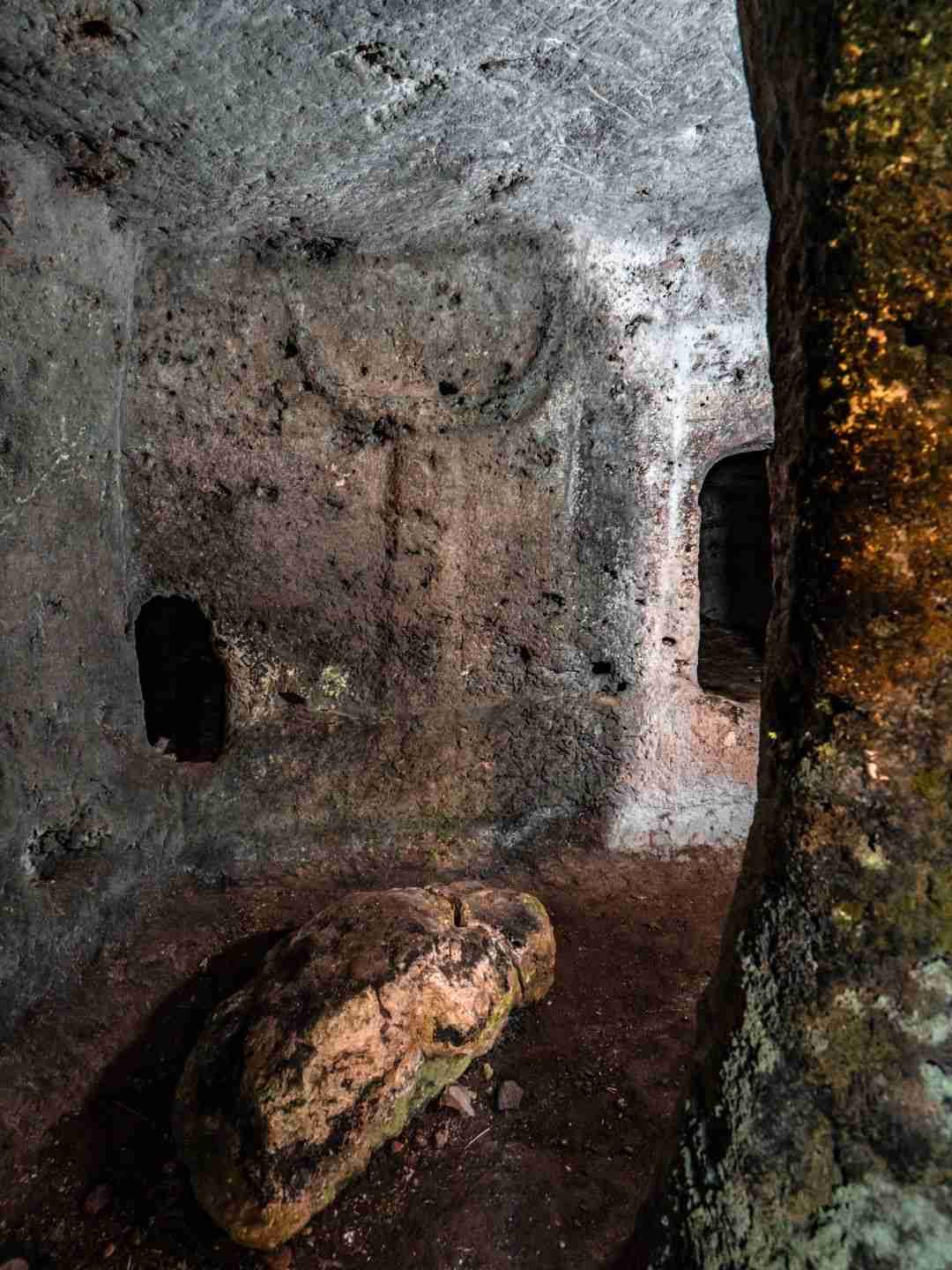Domus de Janas di Montalé a Sassari