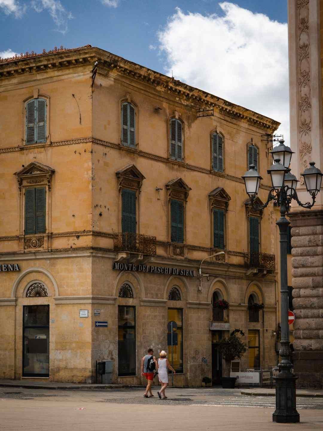 Un palazzo a Piazza d'Italia a Sassari