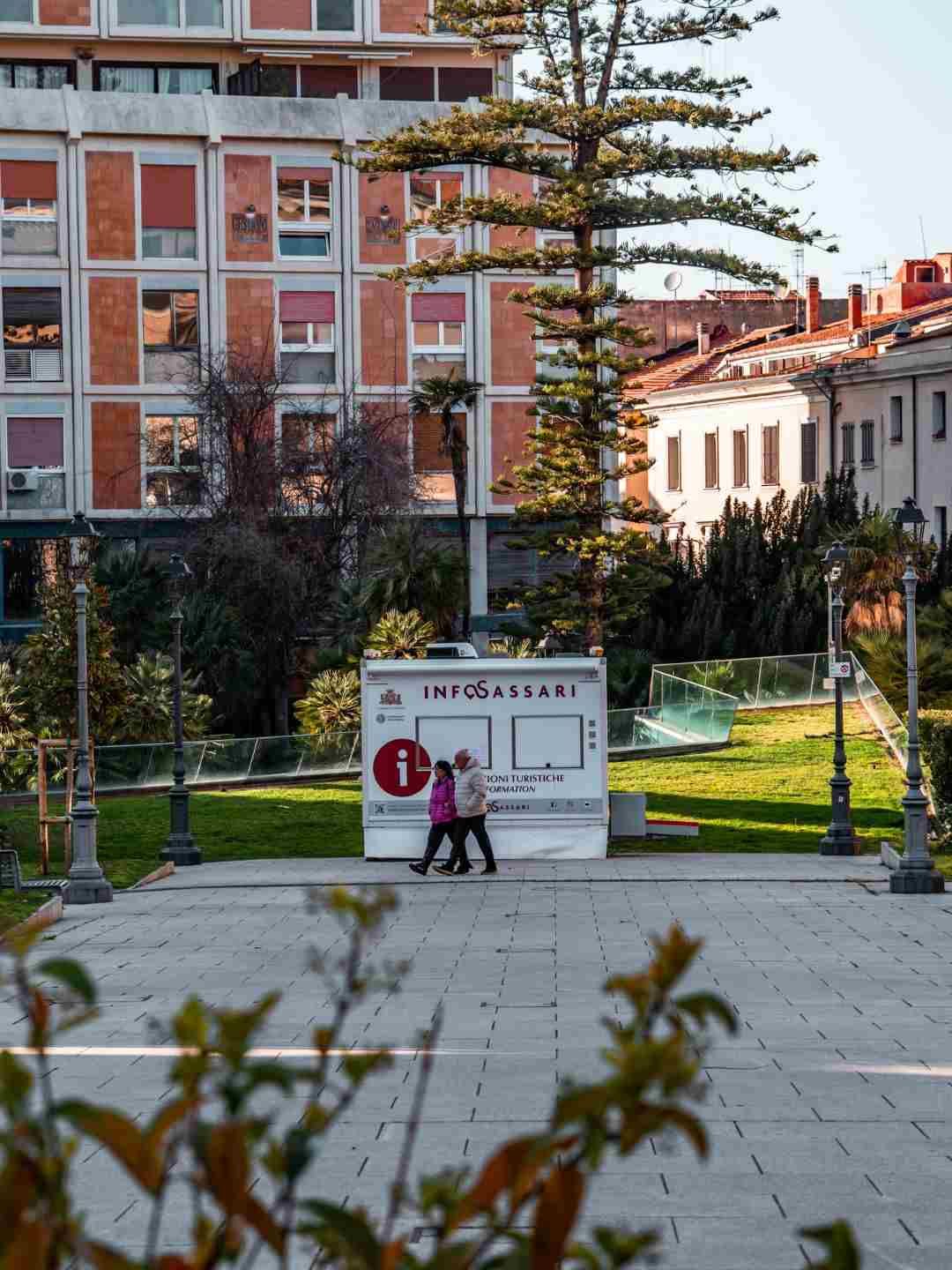 InfoSassari a Piazza Castello a Sassari